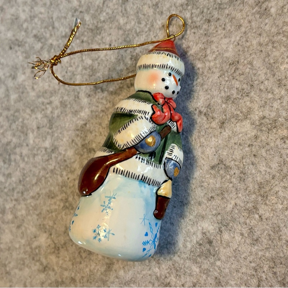 VINTAGE LOT OF 15-20  Christmas Ornaments / Small Figures SEE PICTURES.